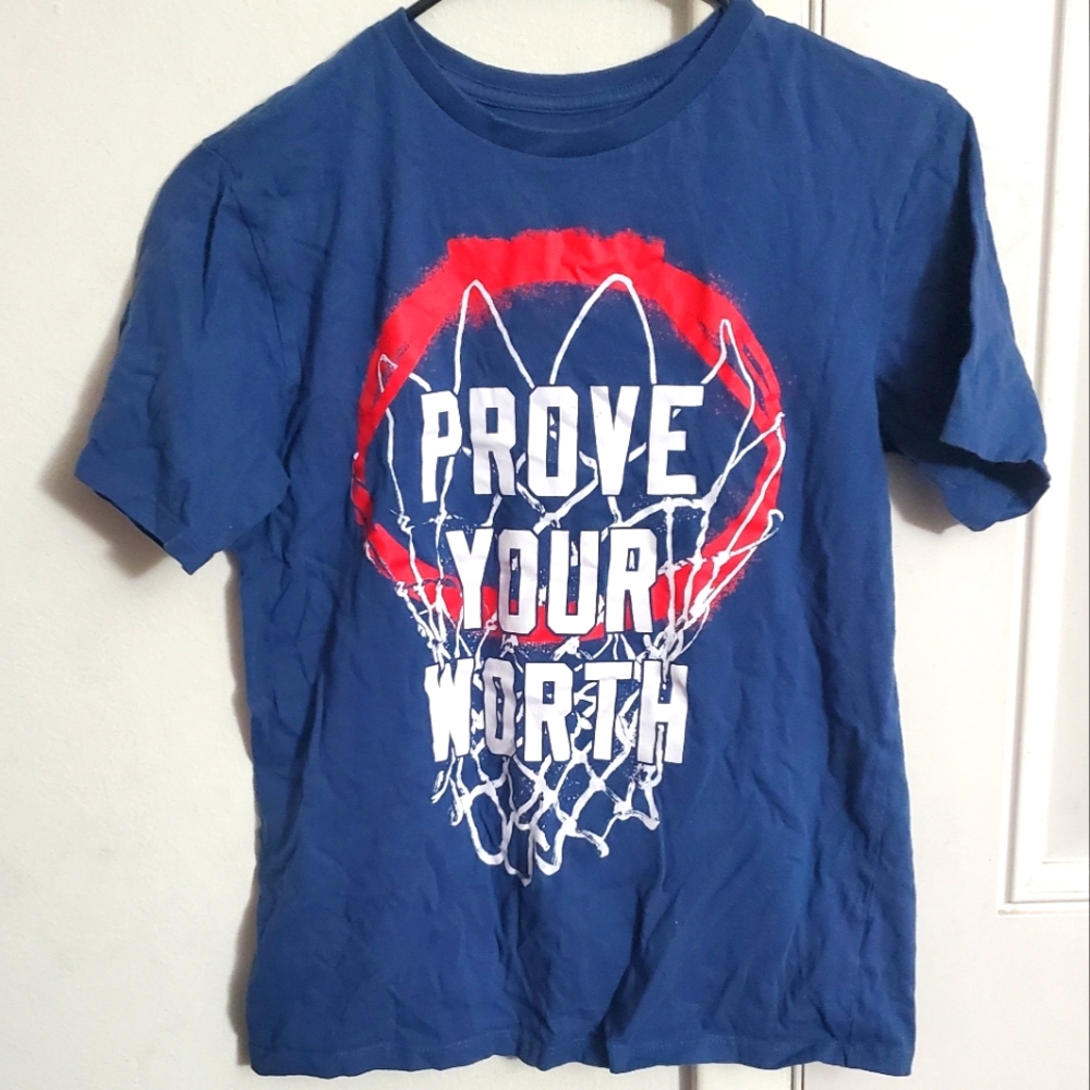 Graphic tee